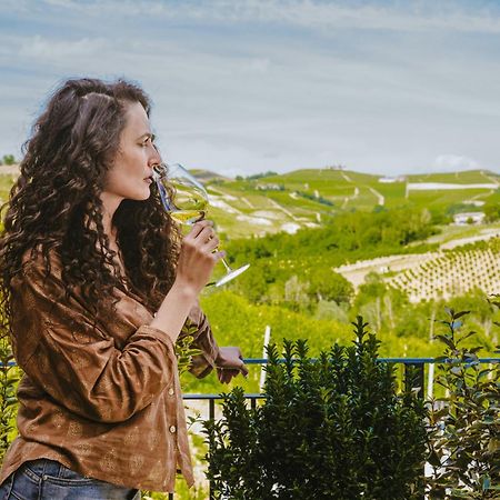 Garesio Wine Resort Serralunga d'Alba Eksteriør billede