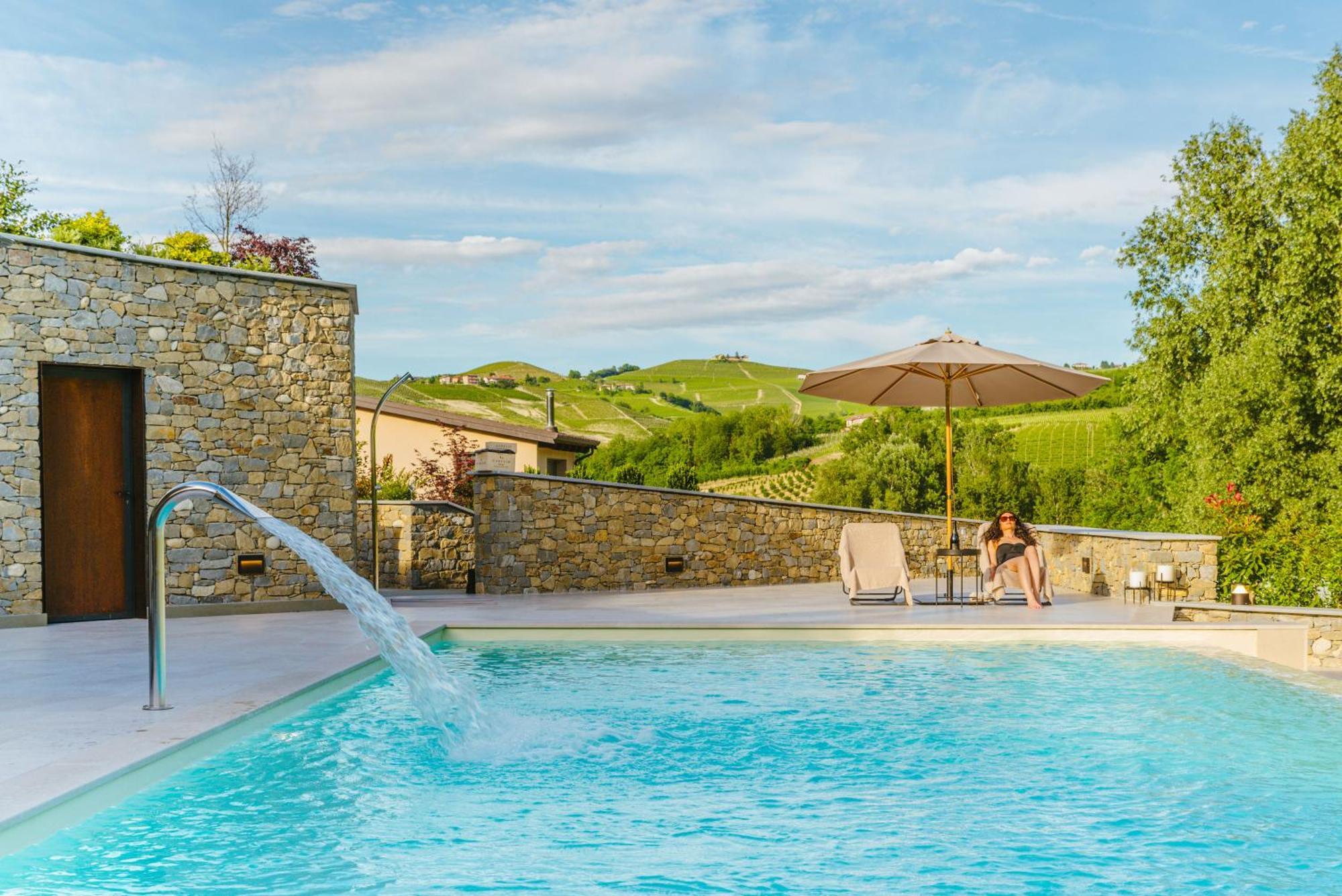 Garesio Wine Resort Serralunga d'Alba Eksteriør billede